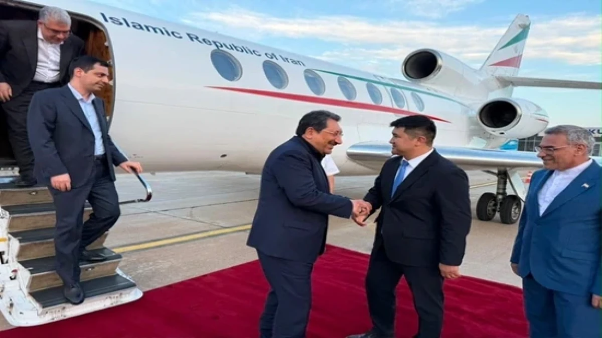 رئیس‌کل سازمان توسعه تجارت ایران، به همراه وزیر صمت وارد قرقیزستان شد