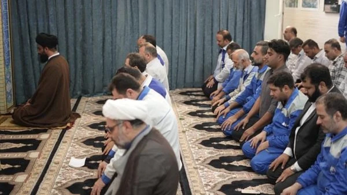 برگزاری آیین گرامیداشت هفته دفاع مقدس در فولاد امیركبیر كاشان