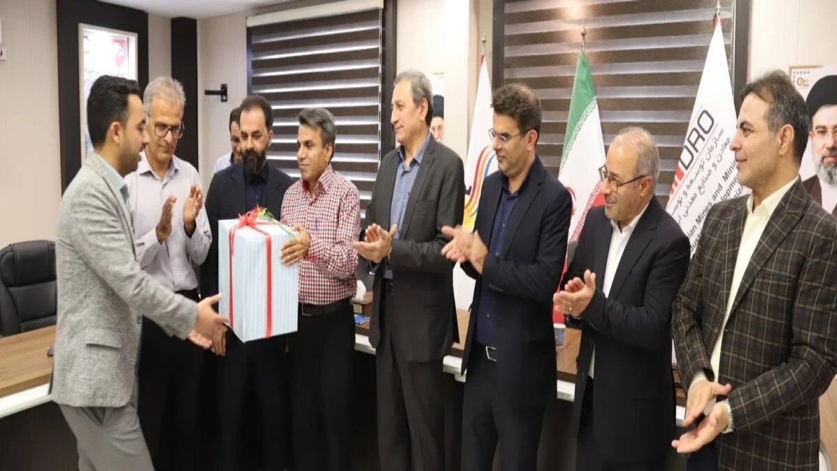 آتش‌نشانان و امدادگران منطقه ویژه اقتصادی لامرد تجلیل شدند